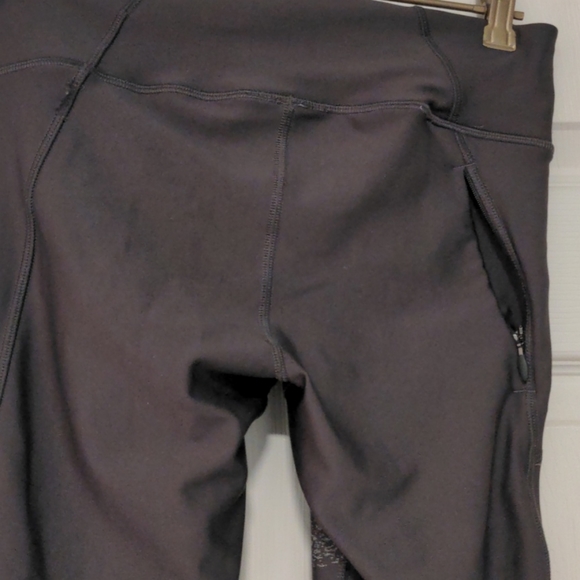 UnderArmour Leggings - Picture 7 of 9